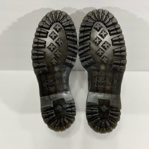 NEW DR MARTENS CHURCH QUAD PLATFORM BOOTS - Picture 9 of 10